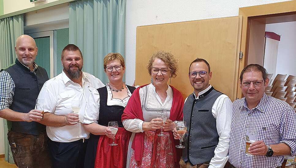 Gruppenbild mit LR Teschl-Hofneister